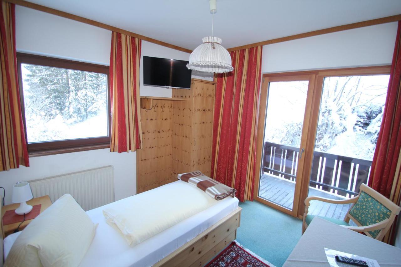 Pension Hubertushof Beim Roemerbad Bad Kleinkirchheim Εξωτερικό φωτογραφία